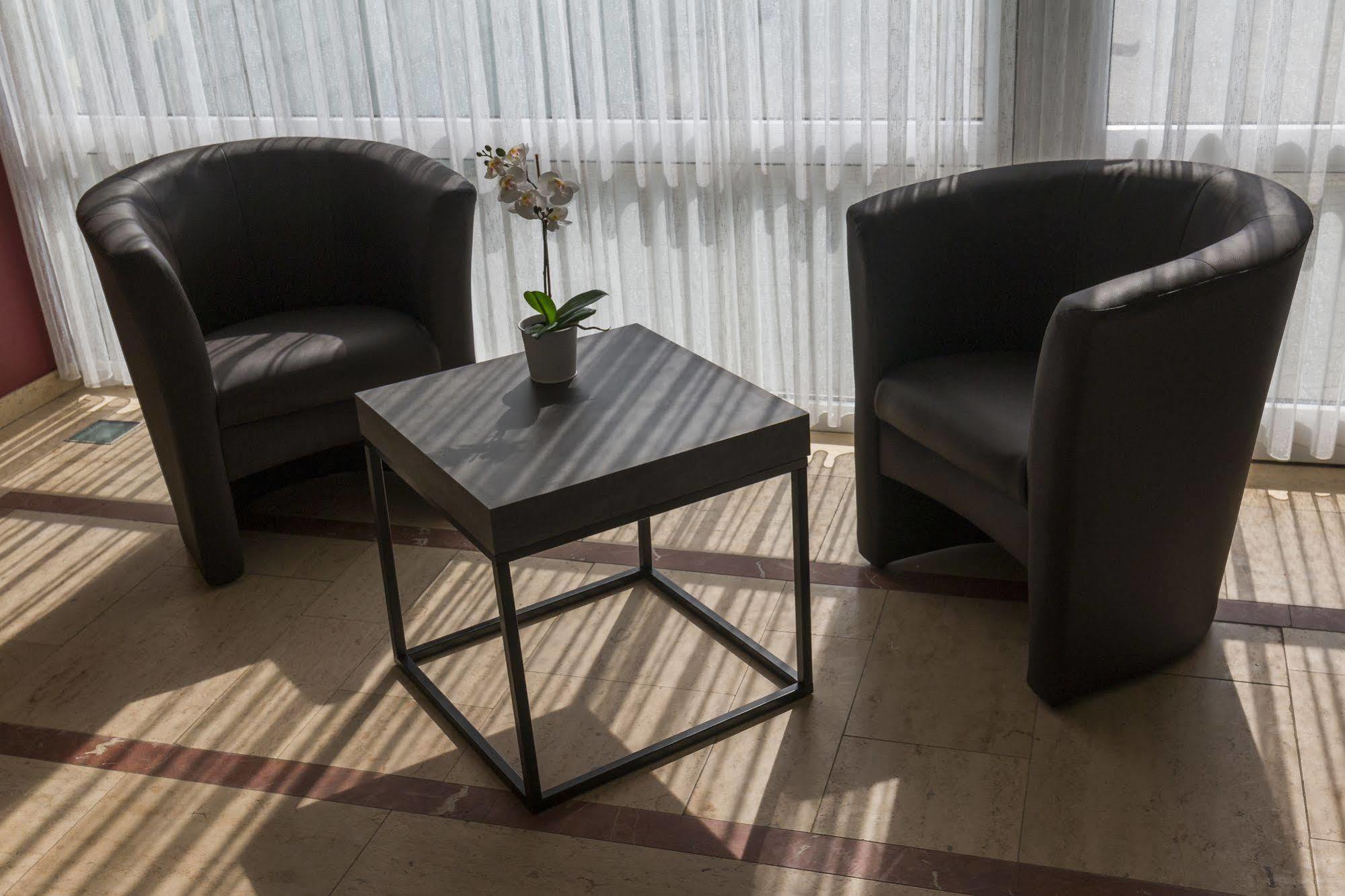 Park Hotel Kelmis מראה חיצוני תמונה