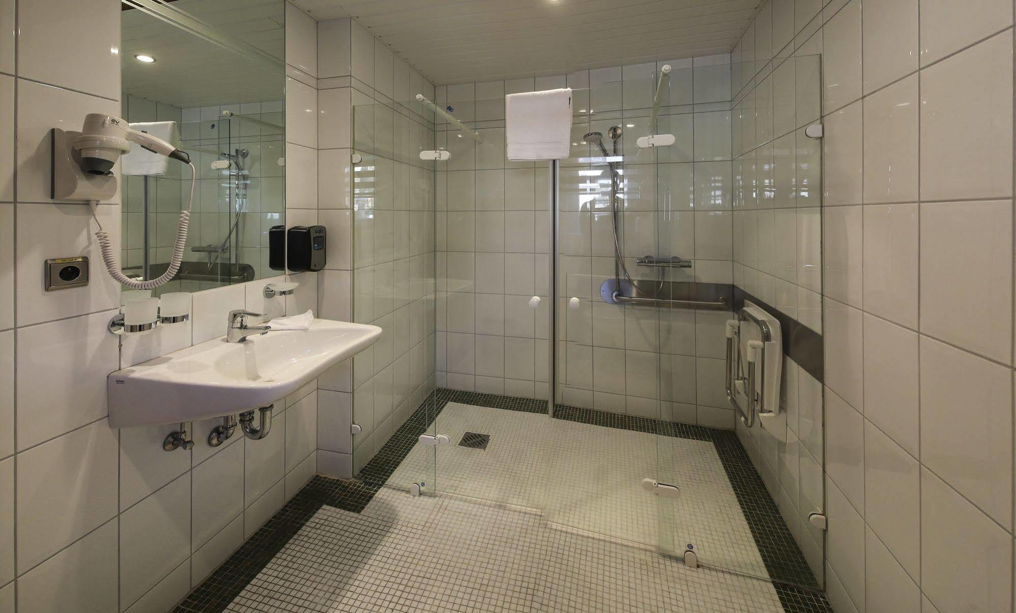 Park Hotel Kelmis מראה חיצוני תמונה