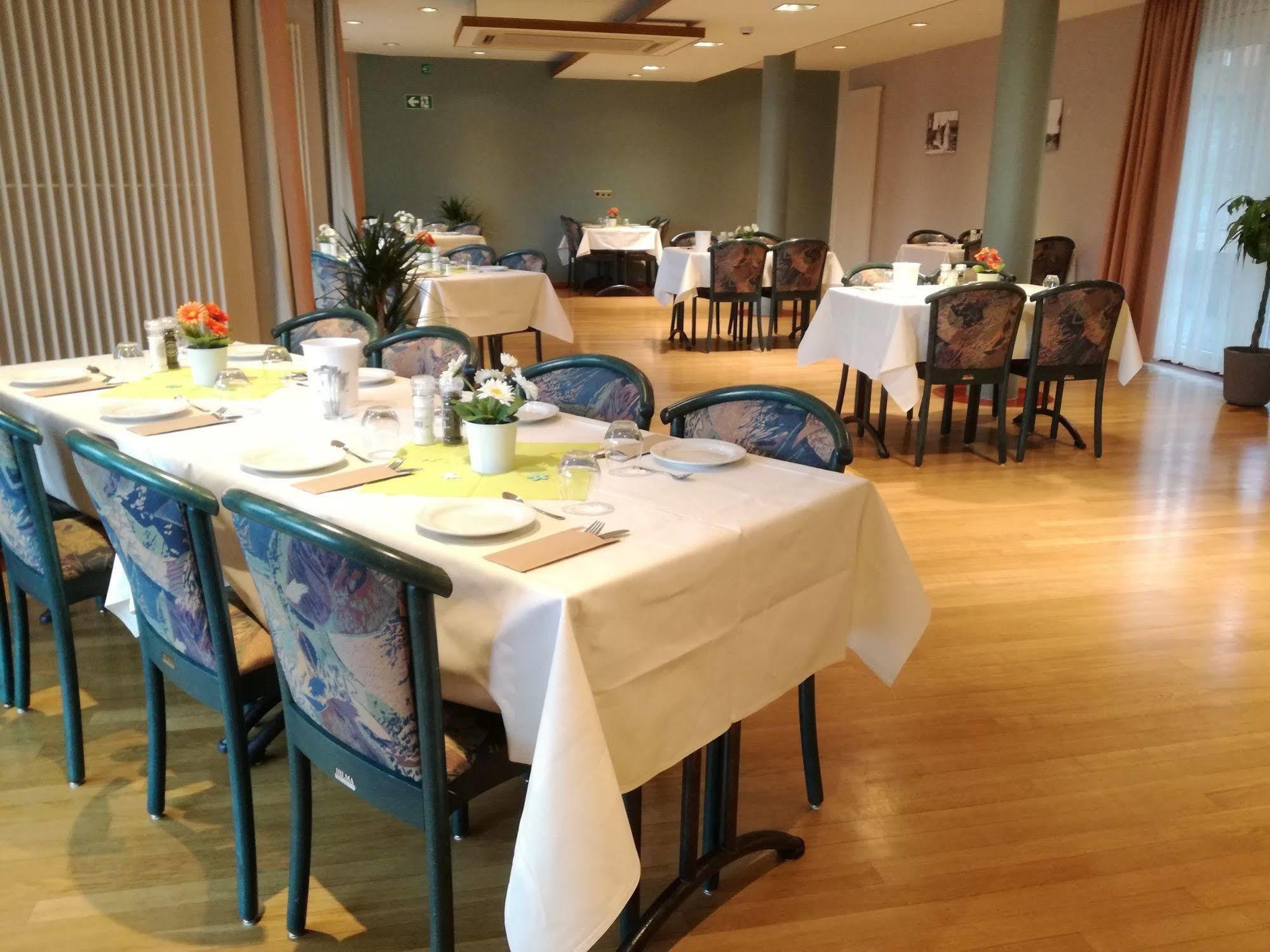 Park Hotel Kelmis מראה חיצוני תמונה
