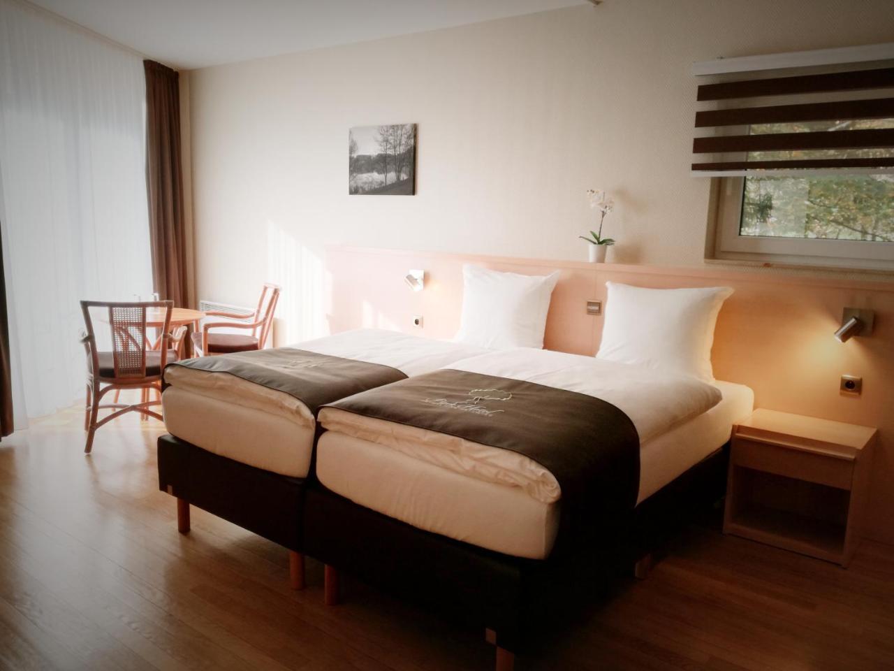 Park Hotel Kelmis מראה חיצוני תמונה
